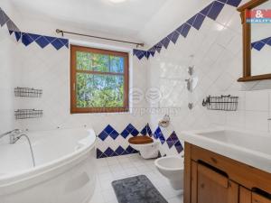 Pronájem rodinného domu, Liberec - Liberec XXX-Vratislavice nad Nisou, Leknínová, 150 m2