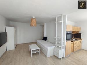 Pronájem bytu 1+kk, Slaný, Na Vavřinci, 34 m2