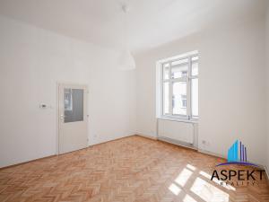 Pronájem bytu 2+1, Praha - Žižkov, Vlkova, 62 m2