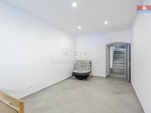 Prodej rodinného domu, Vrutice - Svařenice, 640 m2