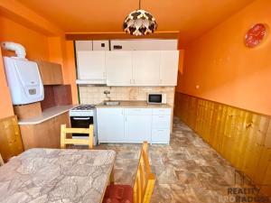 Prodej bytu 2+1, Hlubočky, Ciolkovského, 57 m2