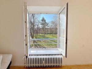Prodej bytu 3+kk, Praha - Prosek, Letňanská, 77 m2