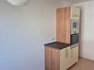 Pronájem bytu 2+1, Praha - Košíře, Karenova, 58 m2