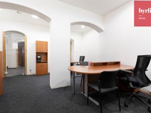 Prodej obchodního prostoru, Opava, Dolní náměstí, 27 m2