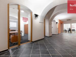 Prodej obchodního prostoru, Opava, Dolní náměstí, 27 m2