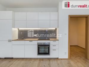 Pronájem bytu 1+kk, Praha - Čakovice, Bermanova, 44 m2