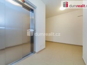 Pronájem bytu 1+kk, Praha - Čakovice, Bermanova, 44 m2