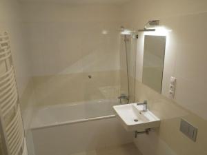 Pronájem bytu 2+kk, Praha - Hloubětín, Lehovecká, 50 m2