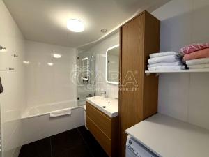 Pronájem bytu 3+kk, Praha - Modřany, Kolmanova, 90 m2
