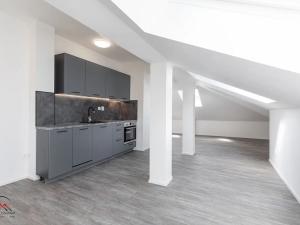 Pronájem bytu 2+kk, Ostrava, Křišťanova, 94 m2
