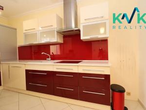 Pronájem bytu 4+1, Karlovy Vary, Zbrojnická, 108 m2