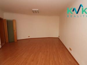 Pronájem bytu 4+1, Karlovy Vary, Zbrojnická, 108 m2