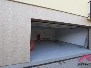 Pronájem bytu 3+kk, Praha - Hloubětín, Pokorného, 82 m2
