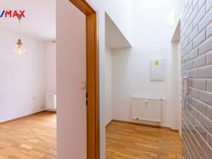 Prodej bytu 2+kk, Praha - Žižkov, Štítného, 57 m2