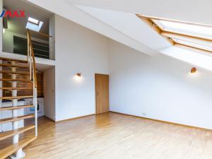 Prodej bytu 2+kk, Praha - Žižkov, Štítného, 57 m2