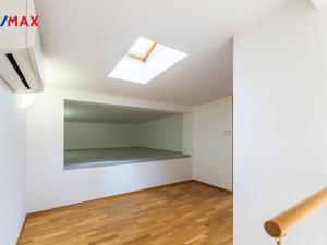 Prodej bytu 2+kk, Praha - Žižkov, Štítného, 57 m2