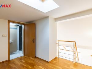 Prodej bytu 2+kk, Praha - Žižkov, Štítného, 57 m2