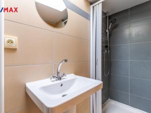 Prodej bytu 2+kk, Praha - Žižkov, Štítného, 57 m2