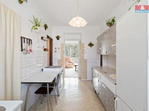 Prodej bytu 4+1, Komárov, Nad Oborou, 92 m2