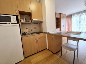Pronájem bytu 2+kk, Praha - Hloubětín, Nademlejnská, 46 m2