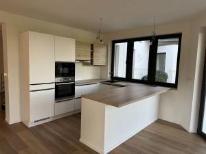 Prodej rodinného domu, Šestajovice, 230 m2