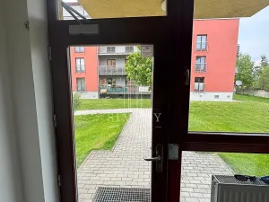 Pronájem bytu 3+1, Praha - Štěrboholy, Andersenova, 68 m2