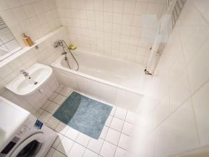 Pronájem bytu 1+kk, Brno, Adamcova, 32 m2