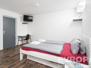 Prodej rodinného domu, Benecko - Horní Štěpanice, 245 m2