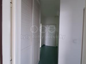 Prodej bytu 3+1, Olomouc - Povel, Lužická, 60 m2