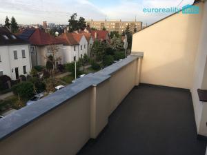 Pronájem bytu 1+1, Praha - Strašnice, Nad Primaskou, 41 m2