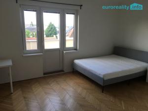 Pronájem bytu 1+1, Praha - Strašnice, Nad Primaskou, 41 m2