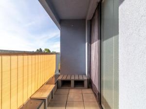 Pronájem bytu 2+kk, Praha - Uhříněves, Oty Bubeníčka, 52 m2