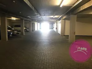 Pronájem garážového stání, Olomouc, Schweitzerova, 13 m2