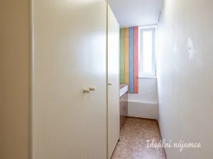 Pronájem bytu 4+kk, Praha - Dubeč, U lipové aleje, 95 m2