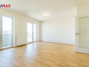 Pronájem bytu 1+kk, Praha - Vysočany, Fafkových, 42 m2