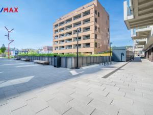 Pronájem bytu 1+kk, Praha - Vysočany, Fafkových, 42 m2