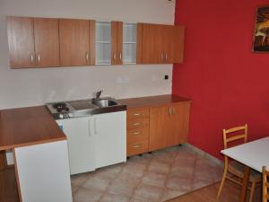 Pronájem bytu 1+kk, Praha - Košíře, Plzeňská, 31 m2