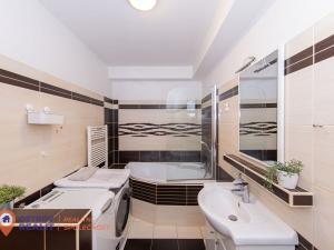 Prodej bytu 2+kk, Olomouc - Nové Sady, Družební, 54 m2