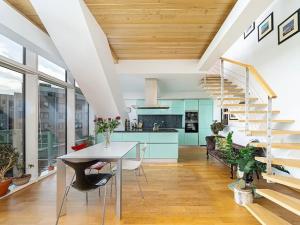 Prodej bytu 3+kk, Praha - Smíchov, Kobrova, 183 m2