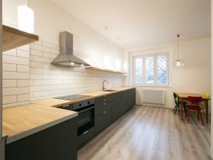 Pronájem bytu 1+1, Praha - Vršovice, Ruská, 44 m2