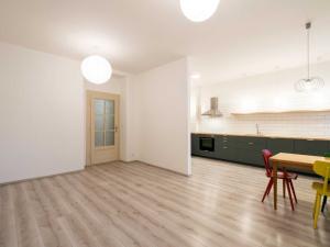 Pronájem bytu 1+1, Praha - Vršovice, Ruská, 44 m2