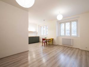 Pronájem bytu 1+1, Praha - Vršovice, Ruská, 44 m2