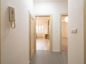 Pronájem bytu 1+1, Praha - Vršovice, Ruská, 44 m2