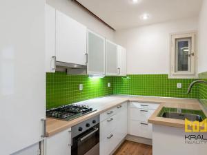 Pronájem bytu 2+1, Praha - Smíchov, Grafická, 63 m2