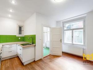 Pronájem bytu 2+1, Praha - Smíchov, Grafická, 63 m2