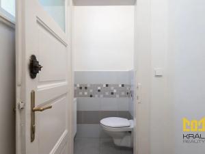 Pronájem bytu 2+1, Praha - Smíchov, Grafická, 63 m2