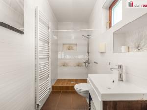 Prodej rodinného domu, Dubí, Údolí, 470 m2
