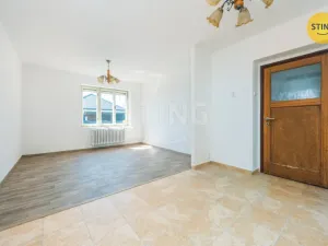 Prodej rodinného domu, Staré Jesenčany, 140 m2