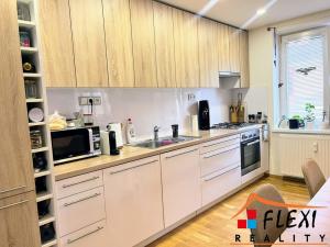 Pronájem bytu 2+kk, Ostrava, Balcarova, 54 m2