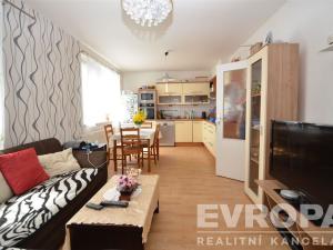 Pronájem bytu 3+kk, Praha - Kbely, Pod Nouzovem, 60 m2